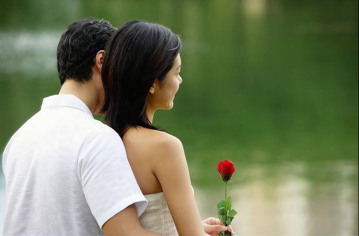 面对一个无理取闹的女人怎么办,面对女生无理取闹怎么哄她