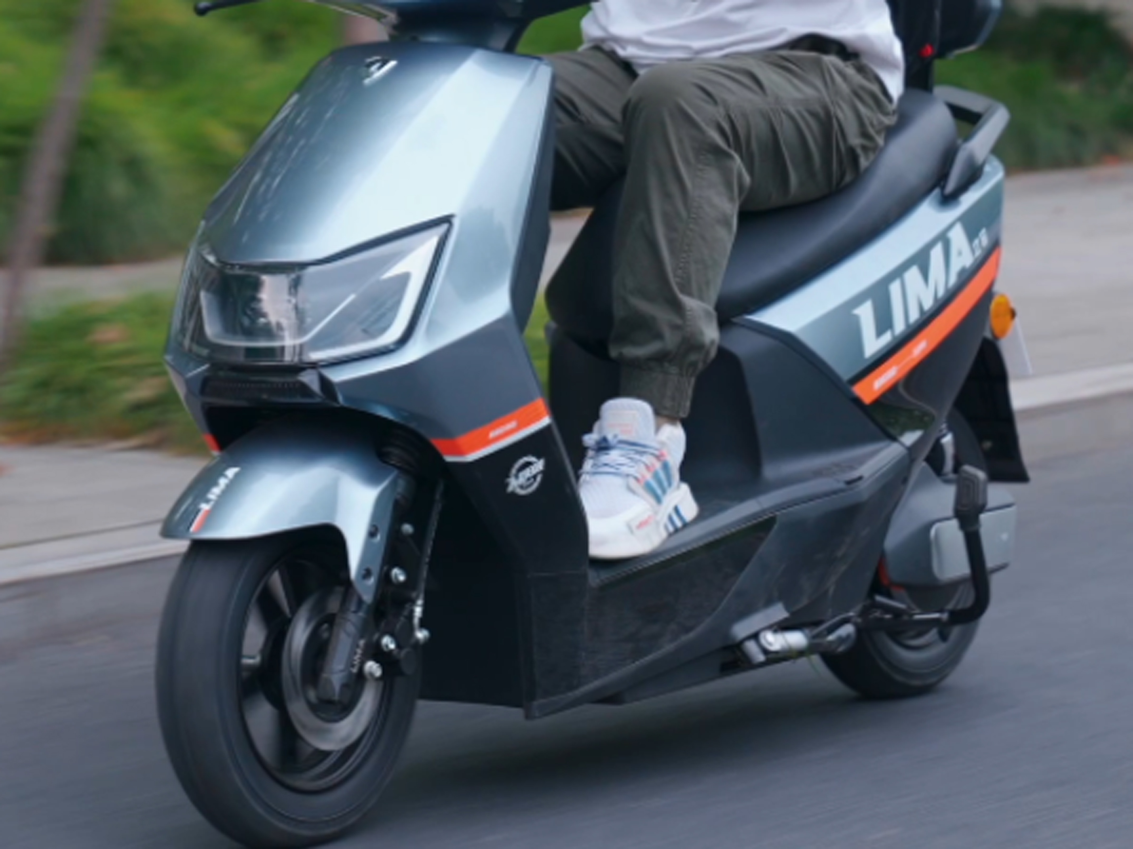 推荐几款普通电动车性能强速度快,能跑200公里的大型电动车推荐实测