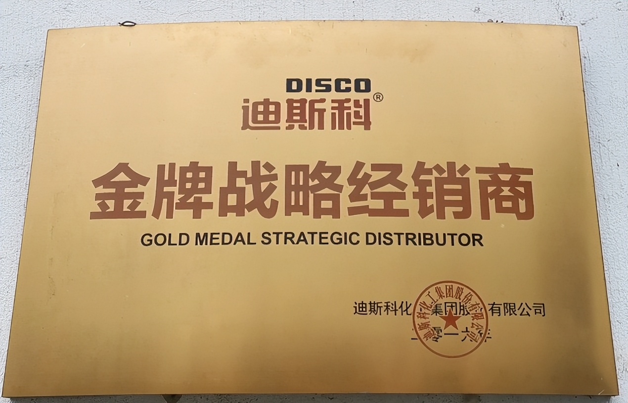 姝诲繝绮変笣鍜屽湴涓嬪伓鍍忕殑鍙屽悜濂旇荡,绮変笣涓庡伓鍍忓弻鍚戝璧寸殑鐖辨湁澶氱敎