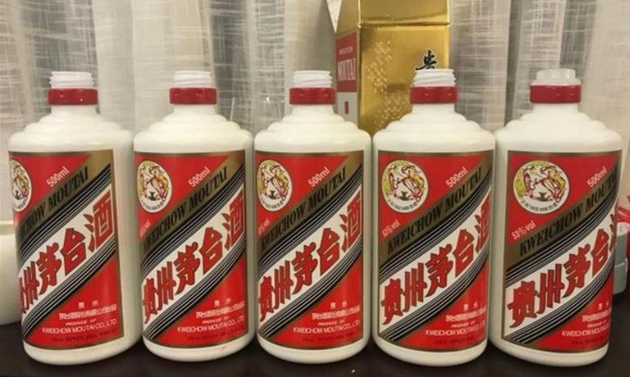 茅台镇全国第一,中国茅台镇十大酱香酒厂好喝吗