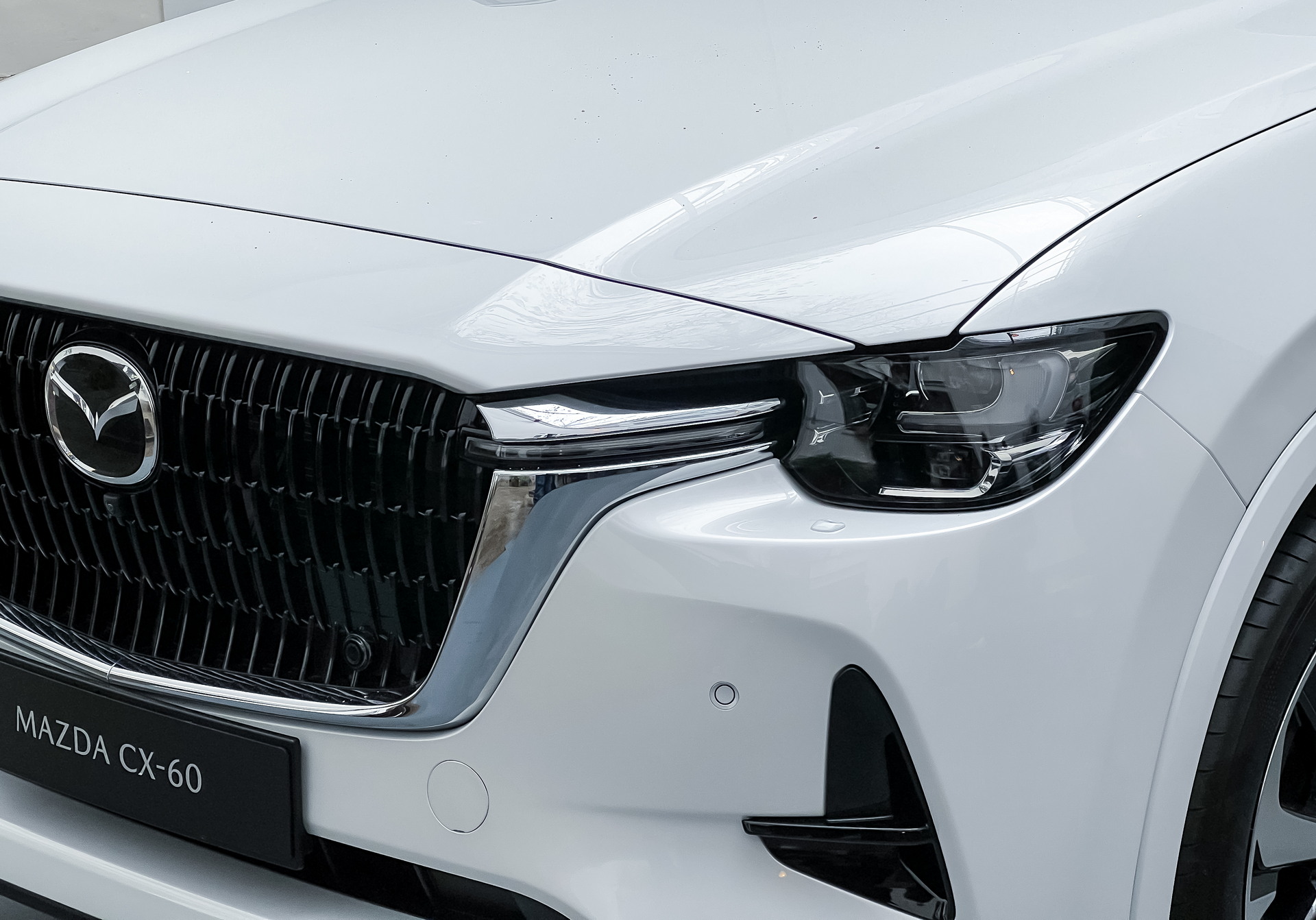 起价5万欧元，比宝马X3贵，5.8秒破百，马自达CX-60PHEV实车体验