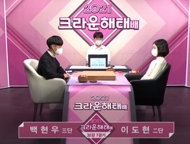 12.15围棋赛事：统营传奇赛曹薰铉打勺不敌李昌镐，大竹英雄退役