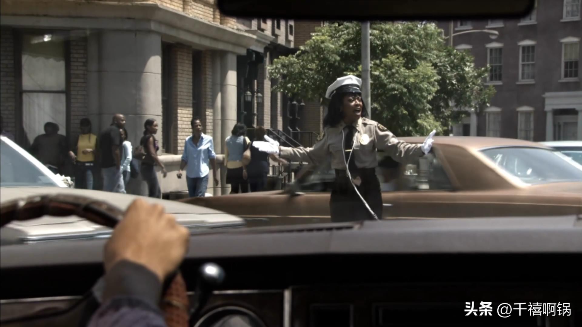 走在路上遇到坏人了,走在路上遇到打劫怎么办