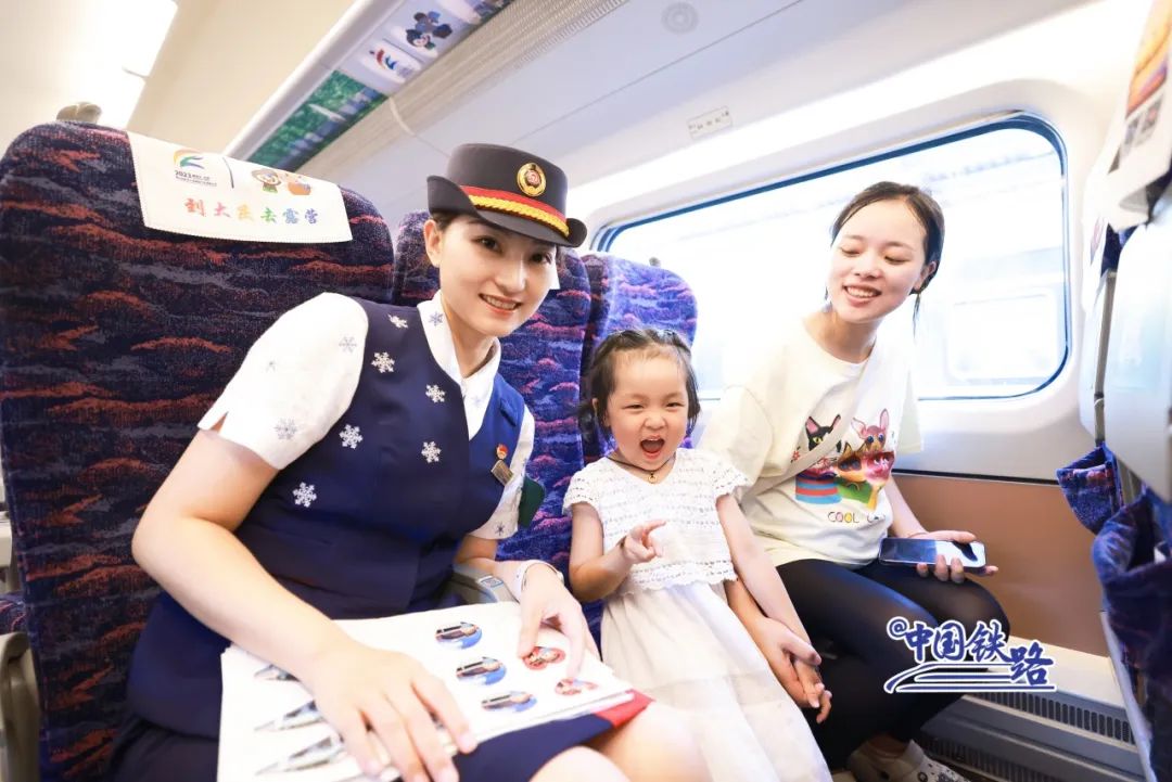 一个人带娃旅游推荐攻略,杭州带娃一日游最佳攻略