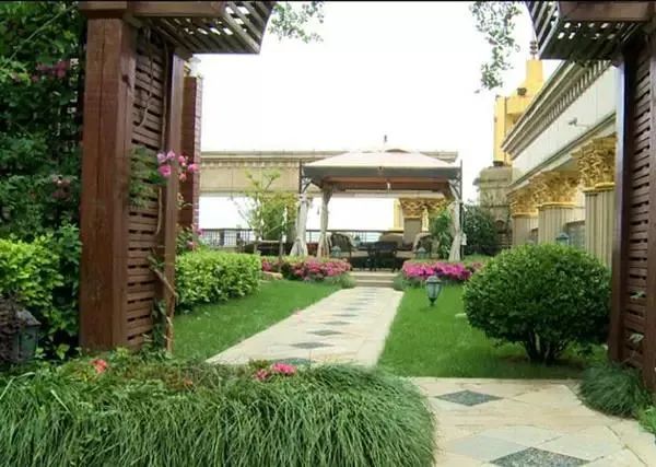 张庭夫妇一夜倾家荡产,张庭夫妇上海买房