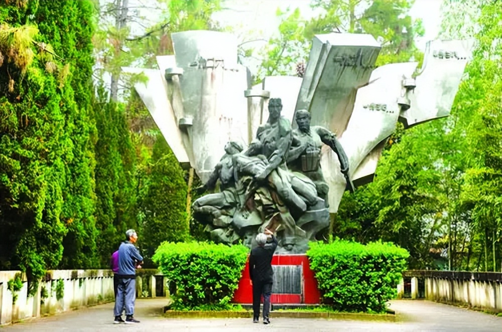 缅怀重庆烈士,缅怀先烈致敬英雄重庆