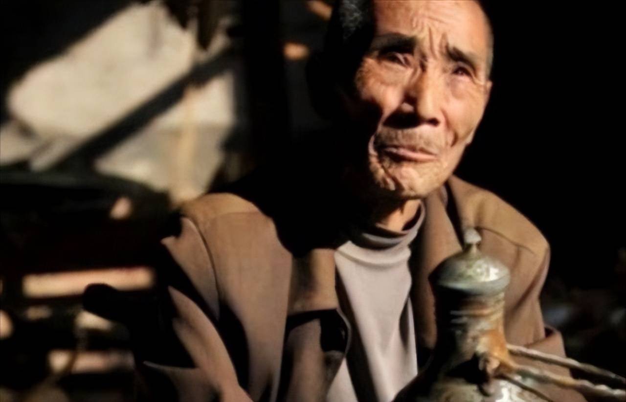 河南老农自学青铜器手艺,带全村“造假”,20年产值1.6亿,政府鼓励