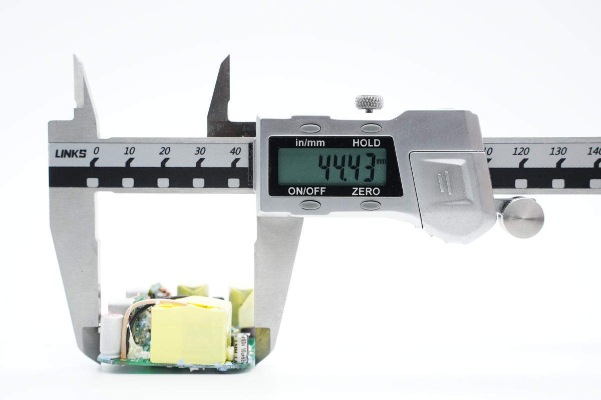 aohi奥海30w氮化镓充电器拆解,倍思氮化镓三代65w充电器拆解视频