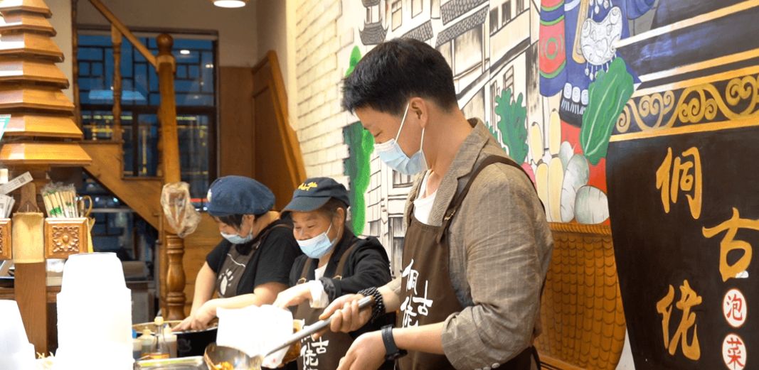 五一自助火锅烤肉,五一广州必吃网红羊蝎子火锅推荐