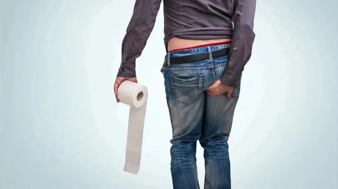 长痔疮后不想治，危害究竟有多大？