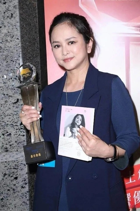 香江群音所有歌手名单,香江美人叶蕴仪