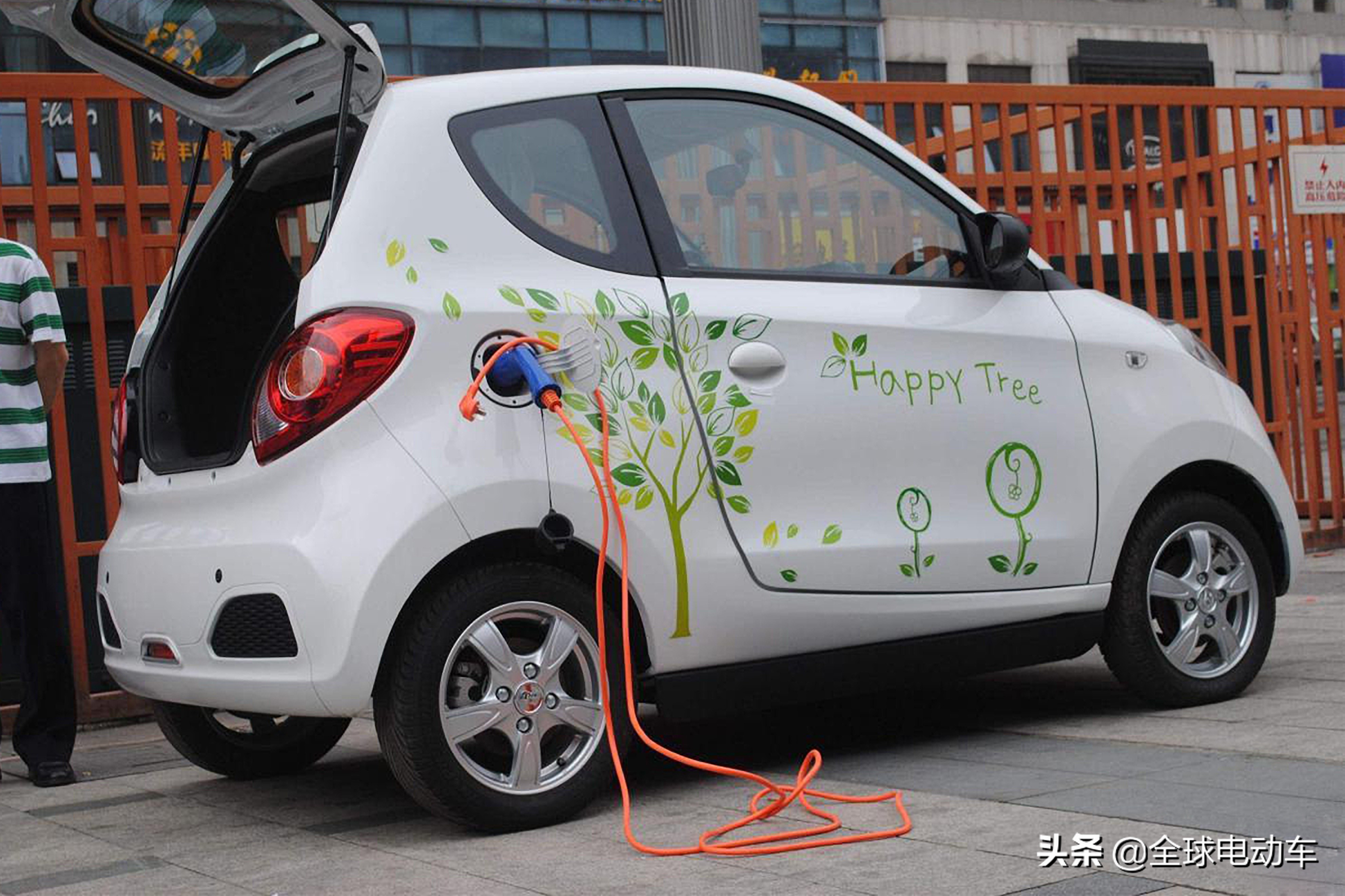 低速四轮车啥时候转正,未来老年低速四轮车还有吗