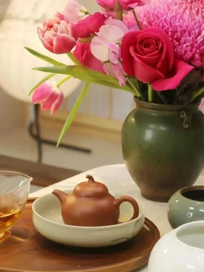 我来人间一趟本想光芒万丈,我来人间一趟本想光芒万丈意思