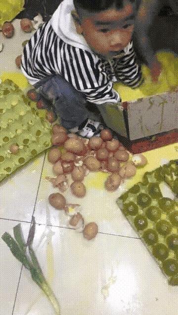 女朋友是不是平胸怎么验,被说平胸怎么安慰自己