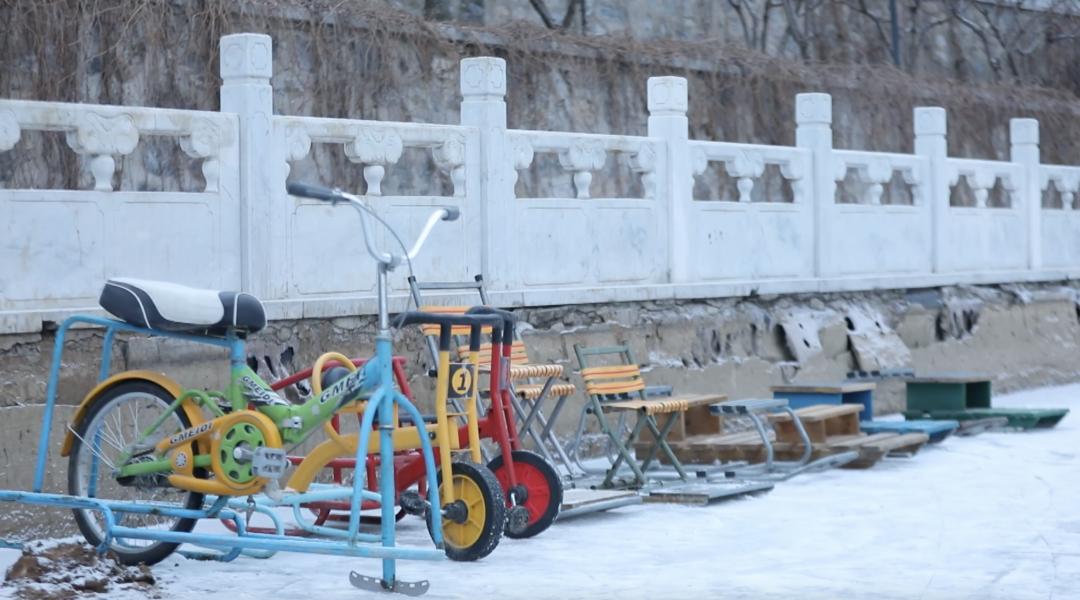 滑冰玩雪,滑冰场旅游