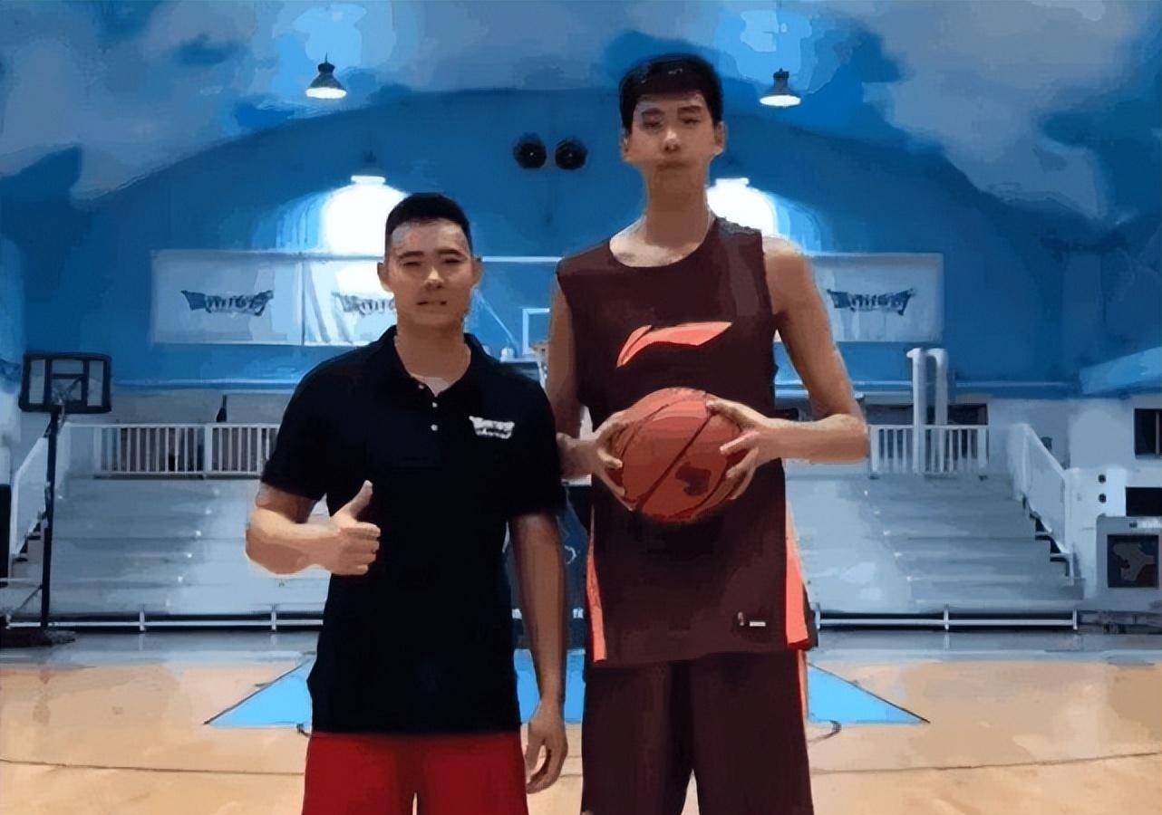 姚明cba巅峰数据场均,巅峰姚明统治cba