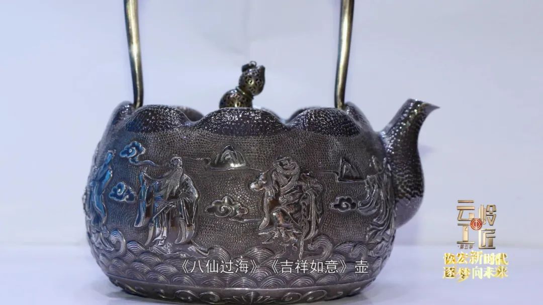 绿松石搭配银饰,绿松石跟银饰