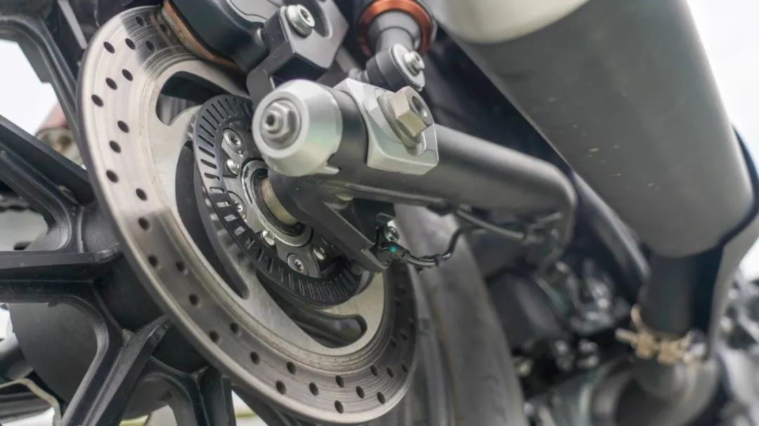 cm500苍云500实车对比,23款香帅苍云500max最近价格