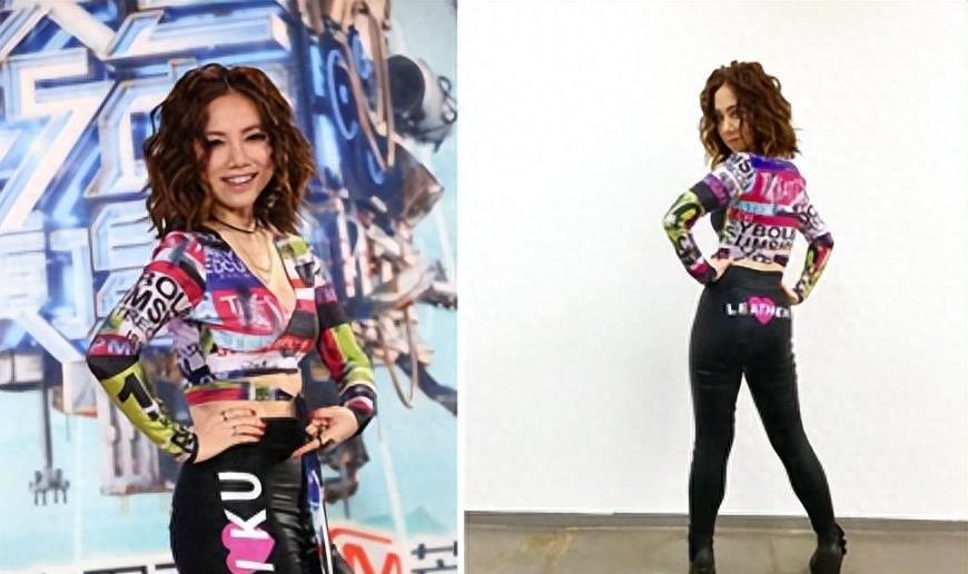 透视装,半露*裤内**、“超短裙露下乳”?网友看了直呼:太辣眼!