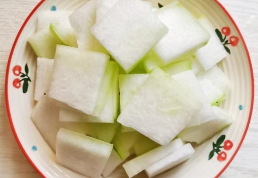 番茄丝瓜毛豆适合减肥,减脂期青菜和番茄怎么吃