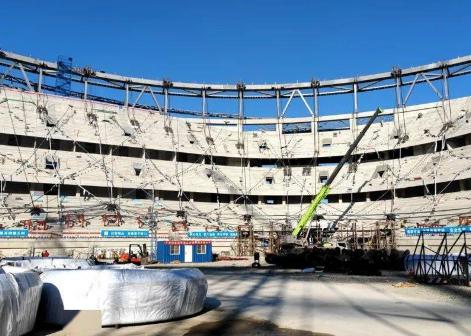 大连梭鱼湾足球场建造过程,大连梭鱼湾专业足球场建设纪实