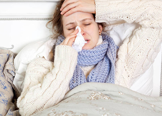 偏头痛连着一侧眼睛也疼怎么回事,偏头痛连着耳朵疼是怎么回事