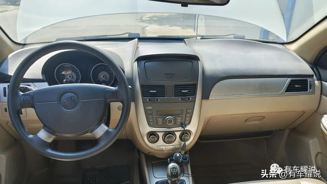 别克凯越中控台开胶,别克凯越中控台开胶严重怎么修复