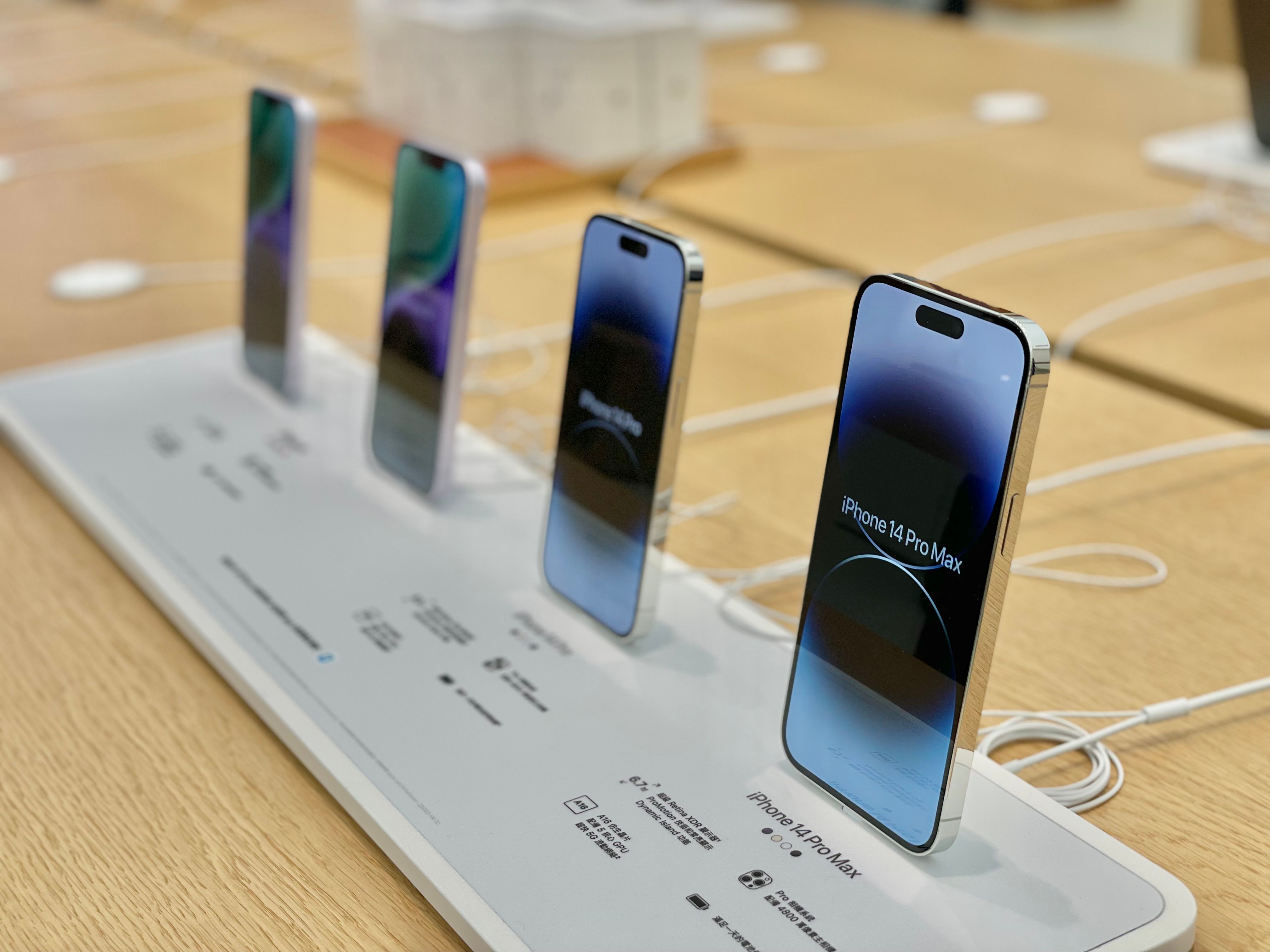 2000元以内的三星性价比手机 (比苹果性价比高的国产手机)