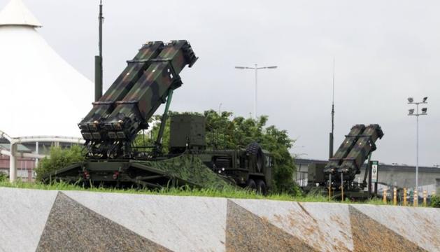 不自量力！美国再次对台出售*火军**，三种*器武**被台当局视为救命稻草