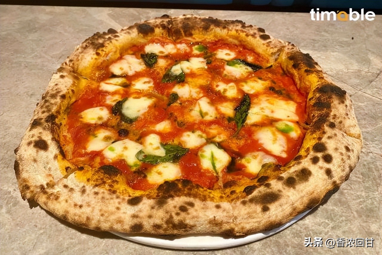 拿坡里披萨特点,正宗拿坡里披萨