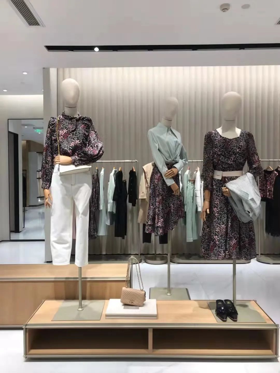 西安夏日行动,西安夏日出行