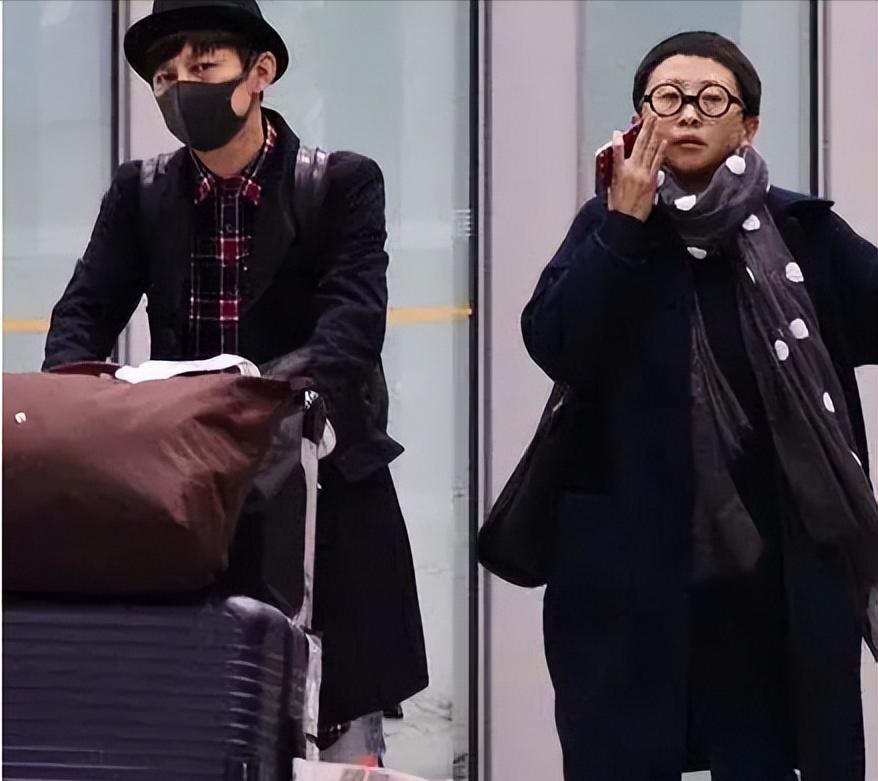 何炅简历年轻时的照片,何炅早期照片曝光