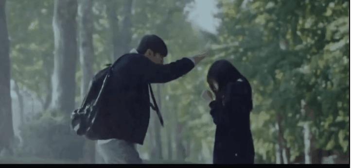 20多年了，这个姿势还是撩妹必杀技