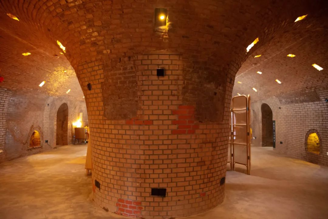 上海新晋热门打卡地，在红砖窑厂里喝咖啡、露营