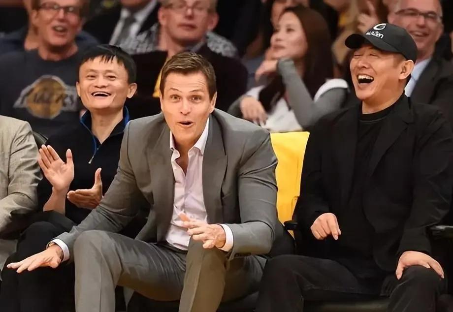 擅长和成功男士互动的淘金者，精通斩男术的首富情人桑切斯上位史