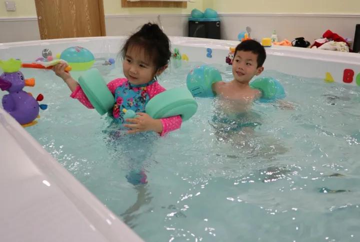 投资婴儿游泳馆加盟费用一览表,婴儿游泳馆投资费用多少钱