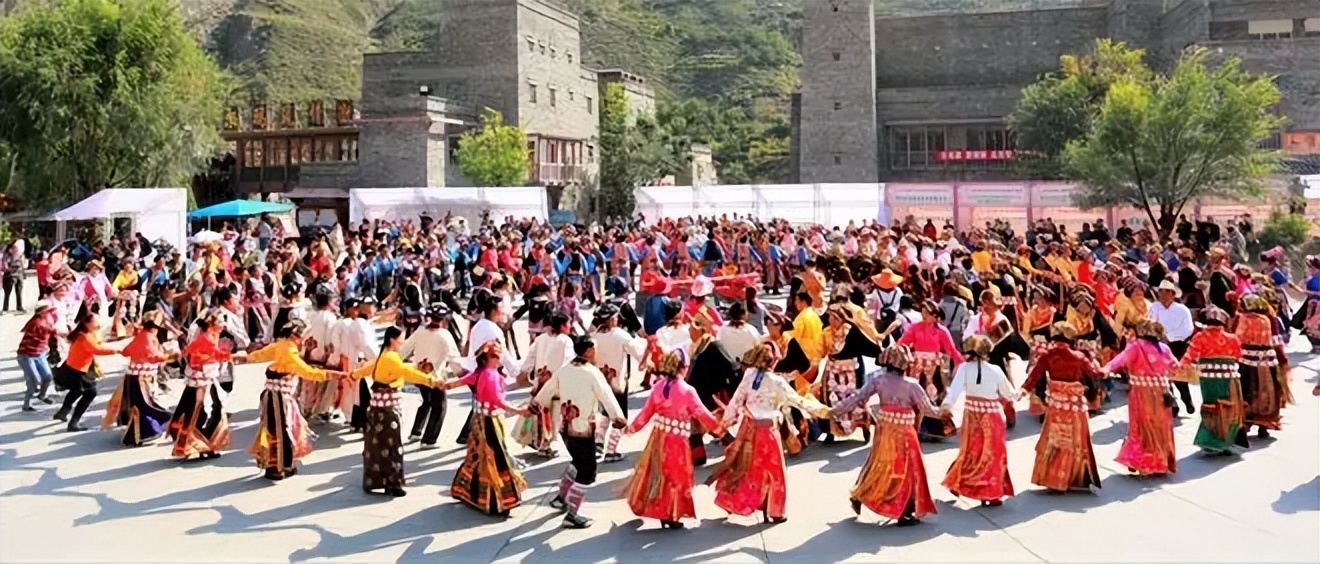 诗与远方美景,诗与远方四川