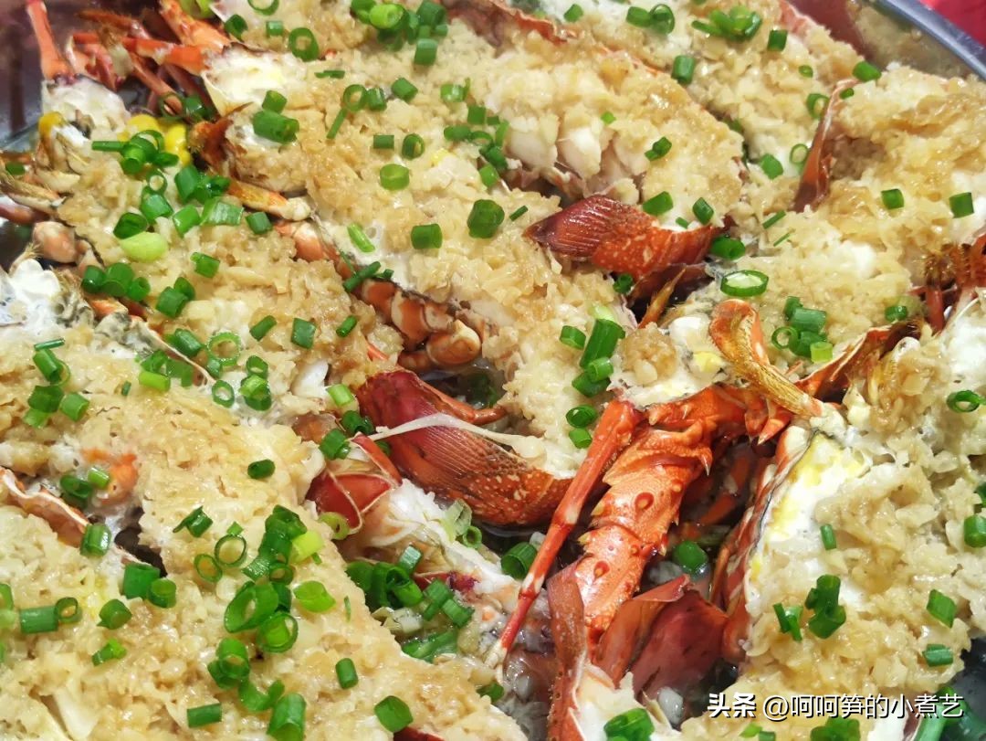 蒜蓉蒸小青龙的蒜蓉熬制,蒜蓉酱蒸小青龙