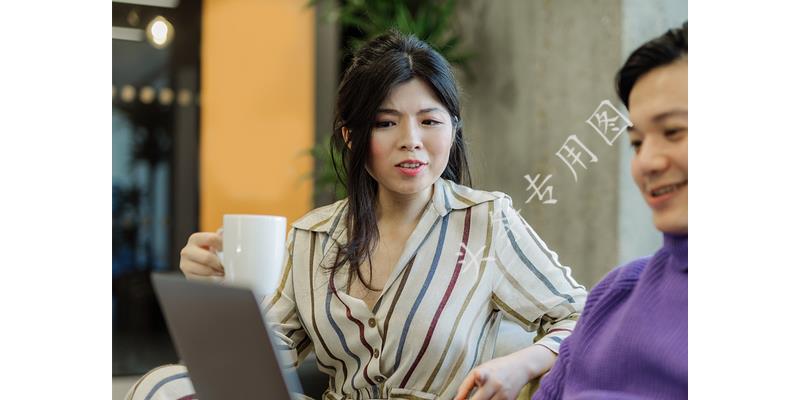 我和老公回老家养老,女儿打6个电话阻止,你才56就养老,我怎么办？