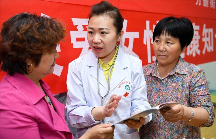 女子查出双子宫,女子被查出有“双子宫”