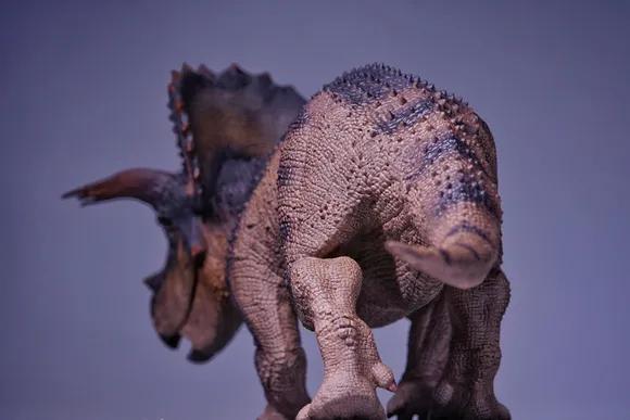 恐龙模型测评t-toy双脊龙jp版,安利亚恐龙模型镰刀龙