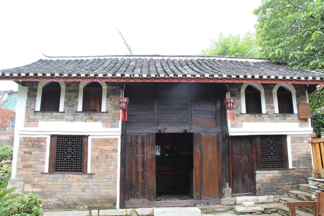 在花溪，如何追寻那一抹红色记忆？这四条线路快收藏！