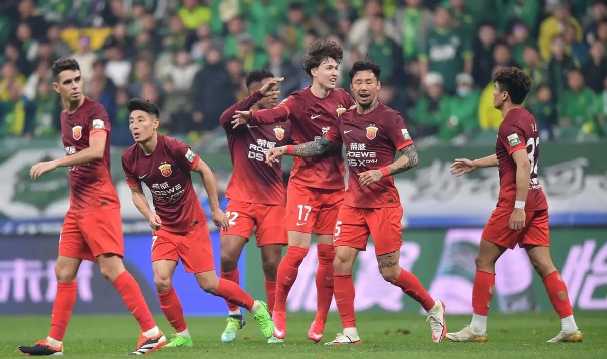 难以理解！自己犯规送点，反抱怨队友，球迷：太过分，严重被高估