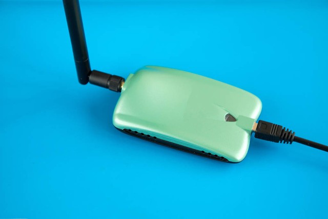 无线网卡显示安装驱动还是连不上,无线网卡驱动装错找不到硬件了