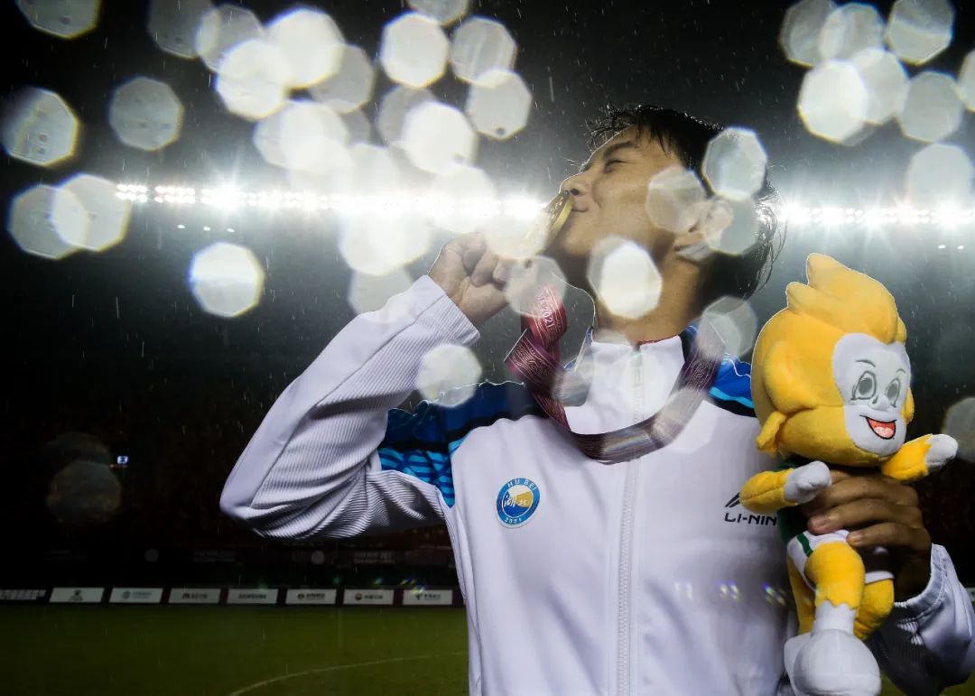 党代表王霜,王霜当选党代表