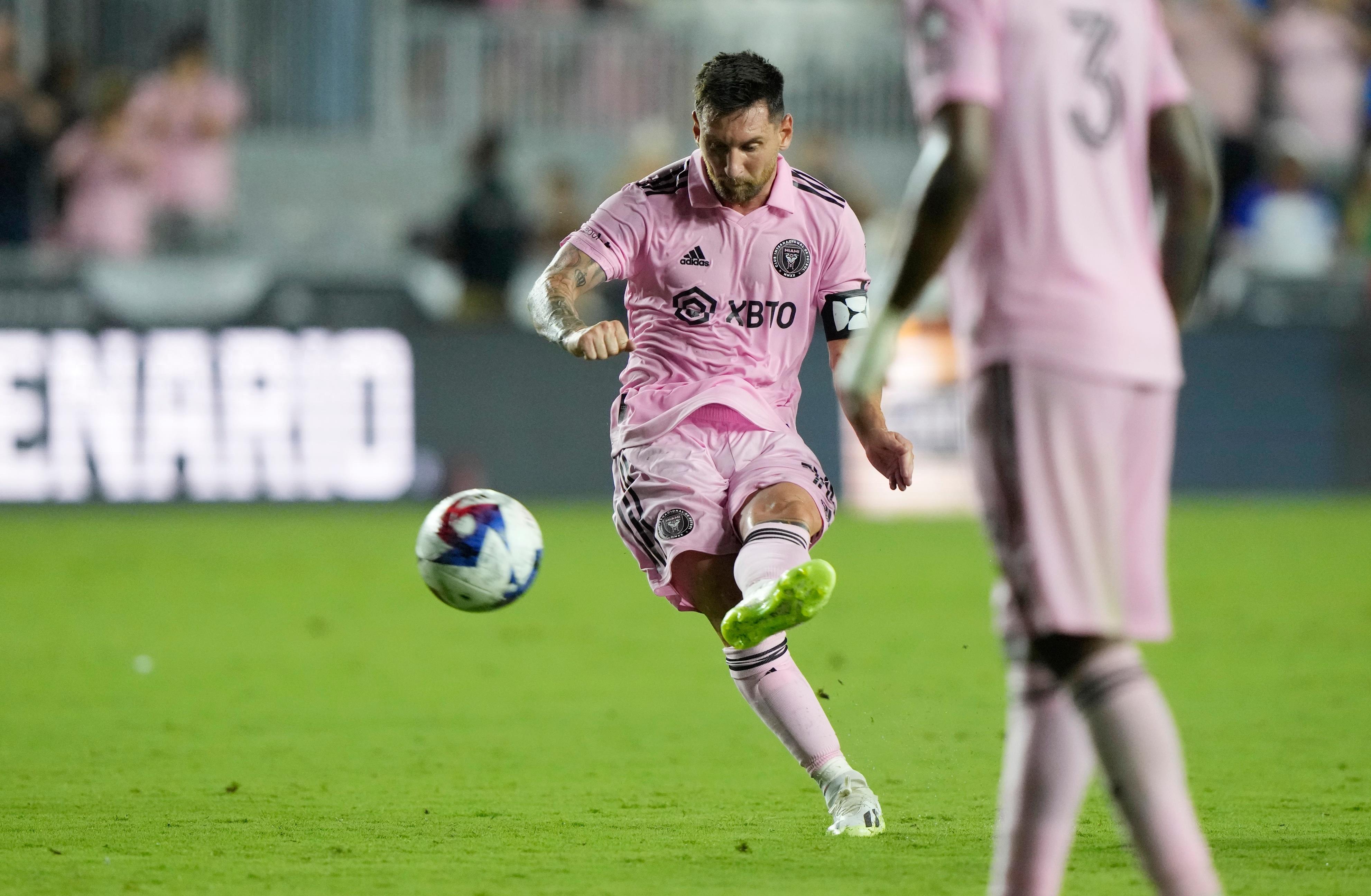 超级富豪！揭晓2023年全球最赚钱足球巨星！