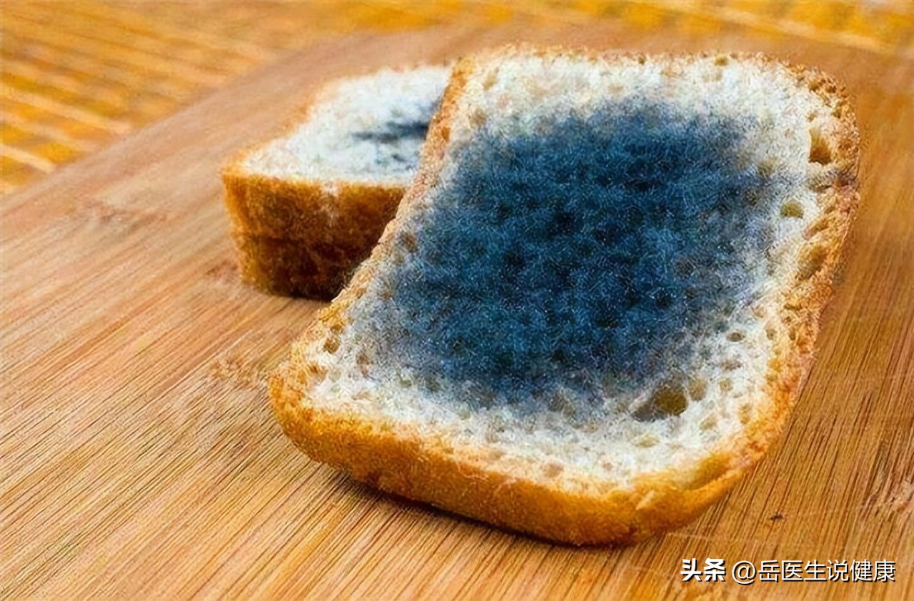 22岁男子确诊6种胃癌,33岁男子查出胃癌常吃一种早餐