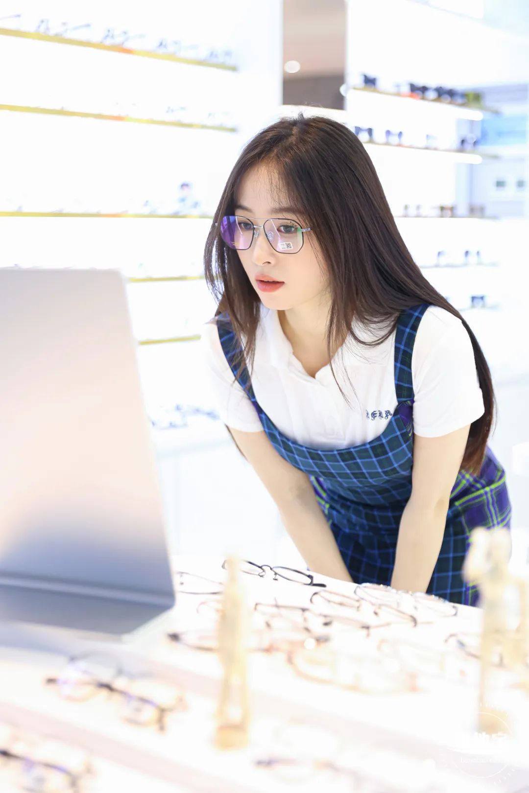 深圳-2023这个百年老字号又有新店开业！进店399元镜框免费送！