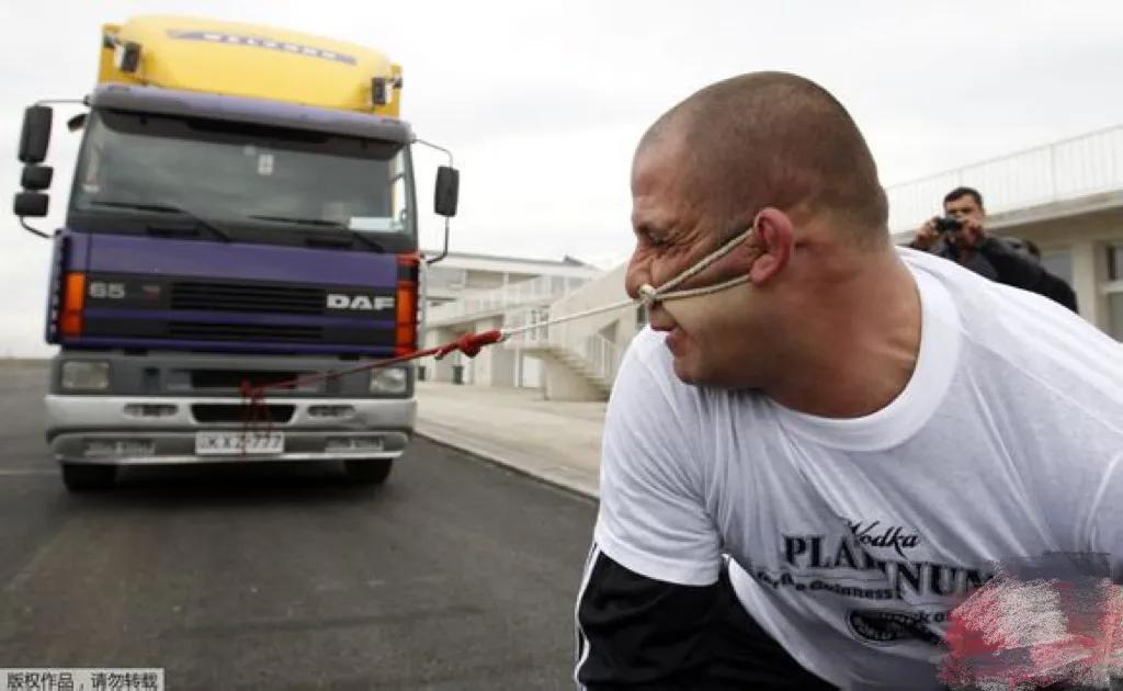 稀奇古怪的世界奇闻,刷新三观的奇葩事