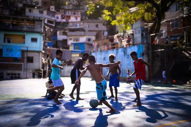 现代足球的战术理念,当今足球战术打法的发展趋势